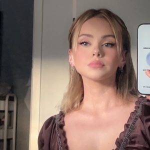 Meet your Posher, Sophia